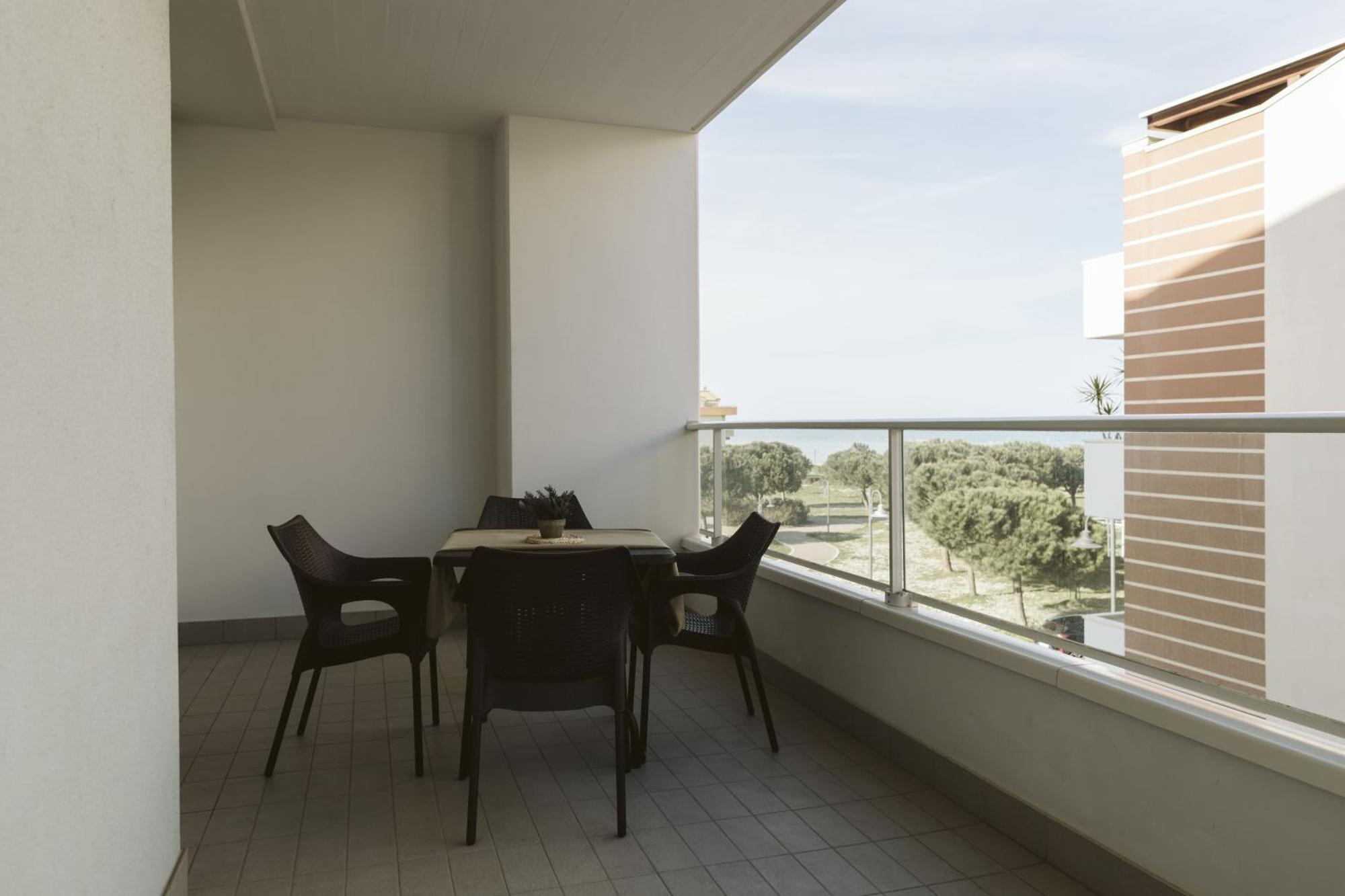Residenze Roscioli Aparthotel Roseto Degli Abruzzi Luaran gambar