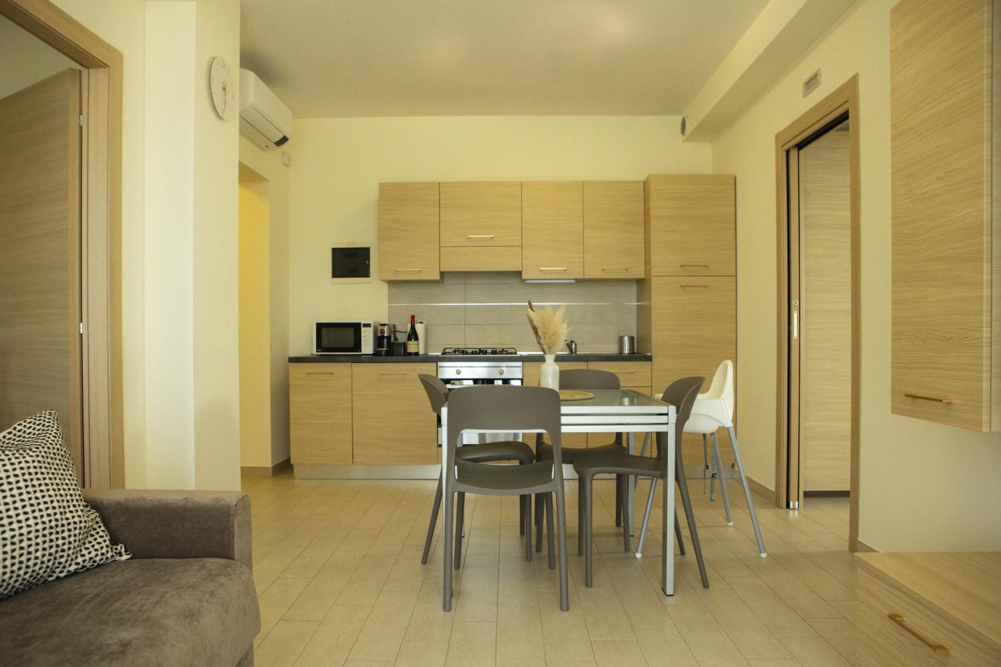 Residenze Roscioli Aparthotel Roseto Degli Abruzzi Luaran gambar