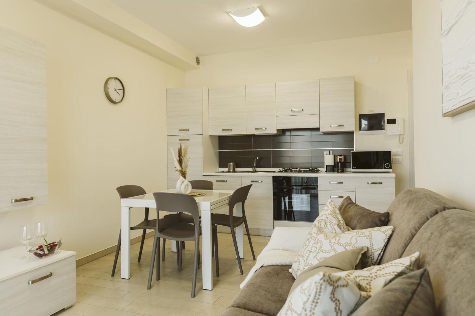 Residenze Roscioli Aparthotel Roseto Degli Abruzzi Luaran gambar
