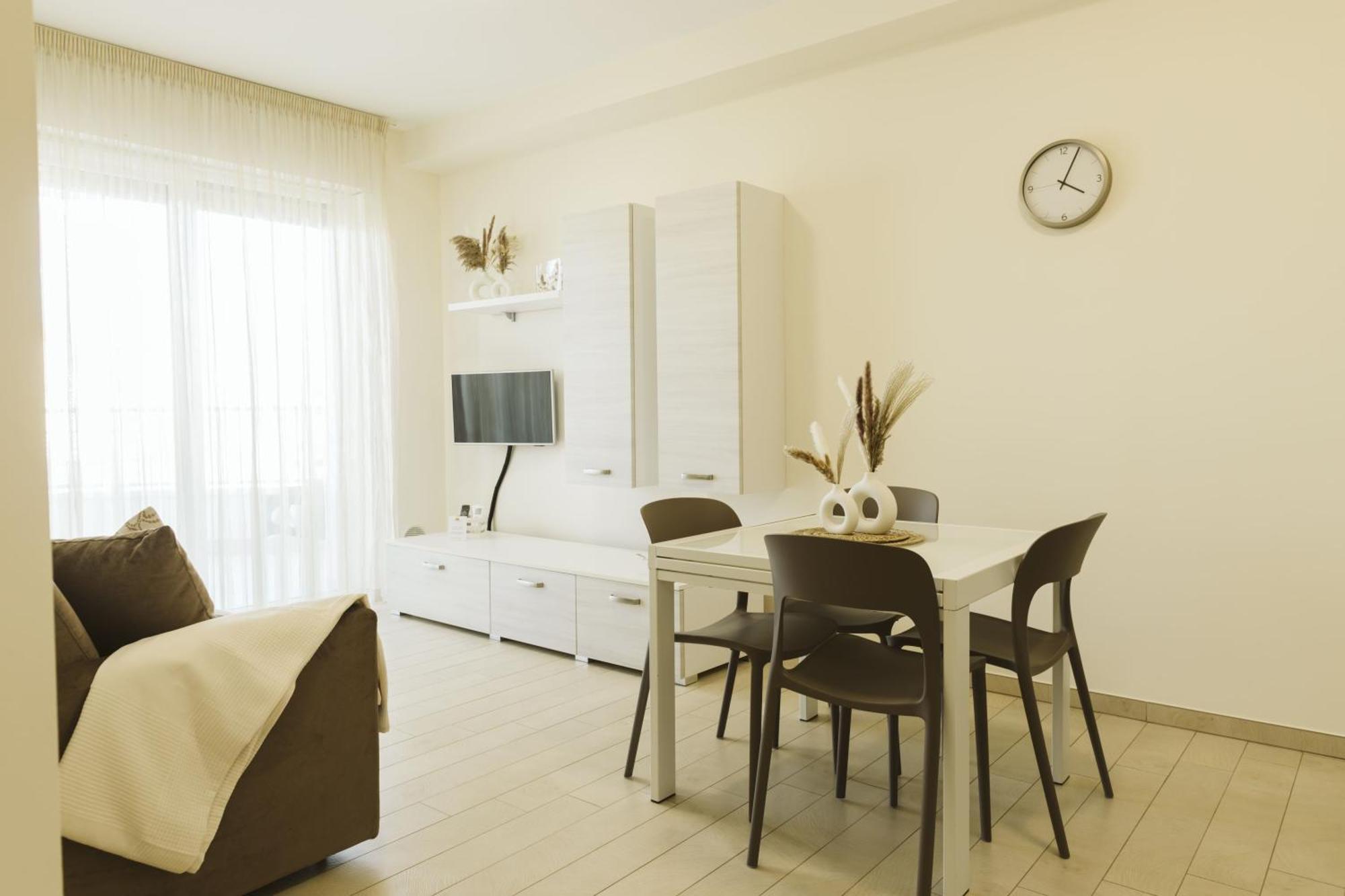 Residenze Roscioli Aparthotel Roseto Degli Abruzzi Luaran gambar