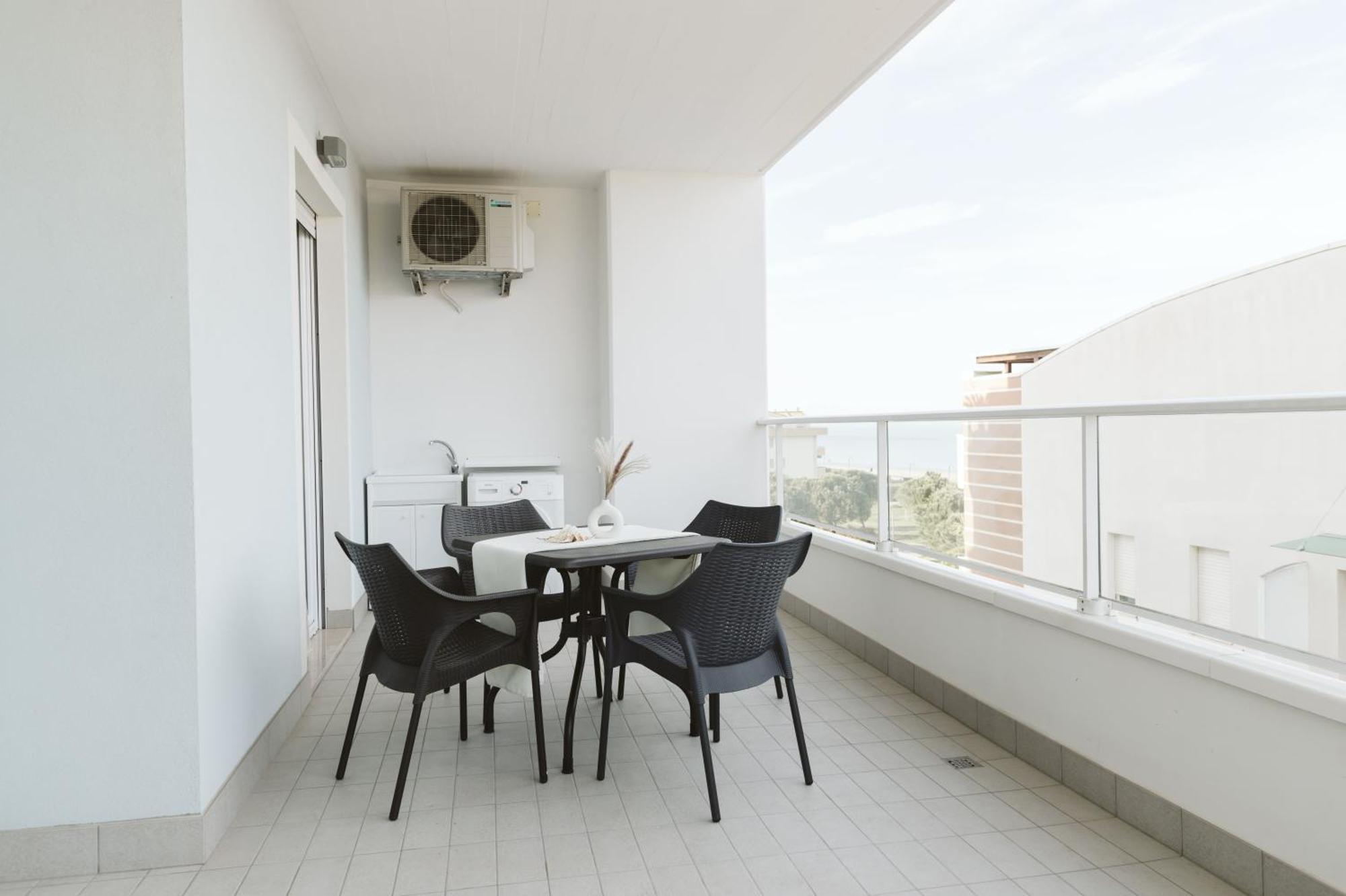 Residenze Roscioli Aparthotel Roseto Degli Abruzzi Luaran gambar