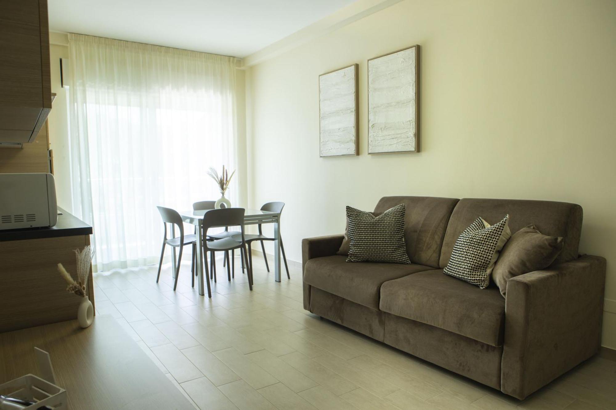 Residenze Roscioli Aparthotel Roseto Degli Abruzzi Luaran gambar